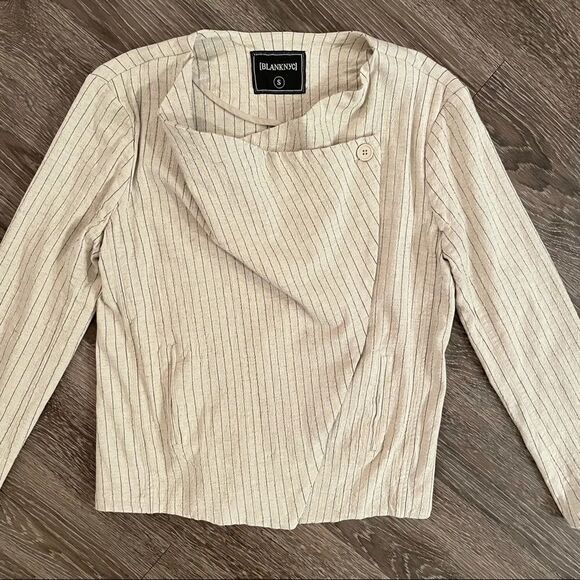 Blank nyc drape pinstripe blazer - Picture 2 of 6